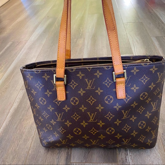 Louis Vuitton Tote - Picture 1 of 5